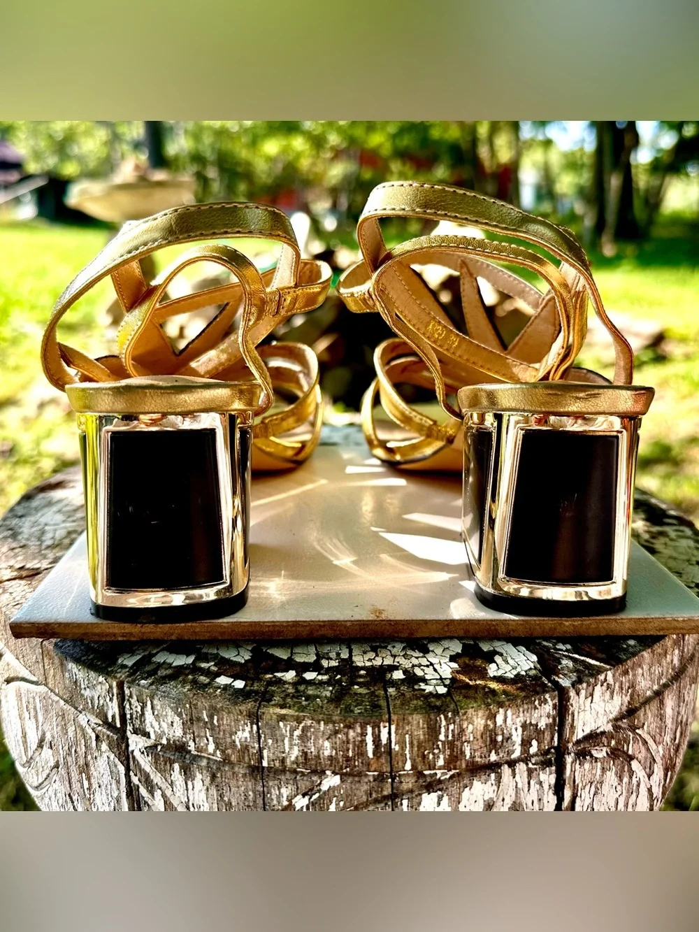 N/A stylish gold